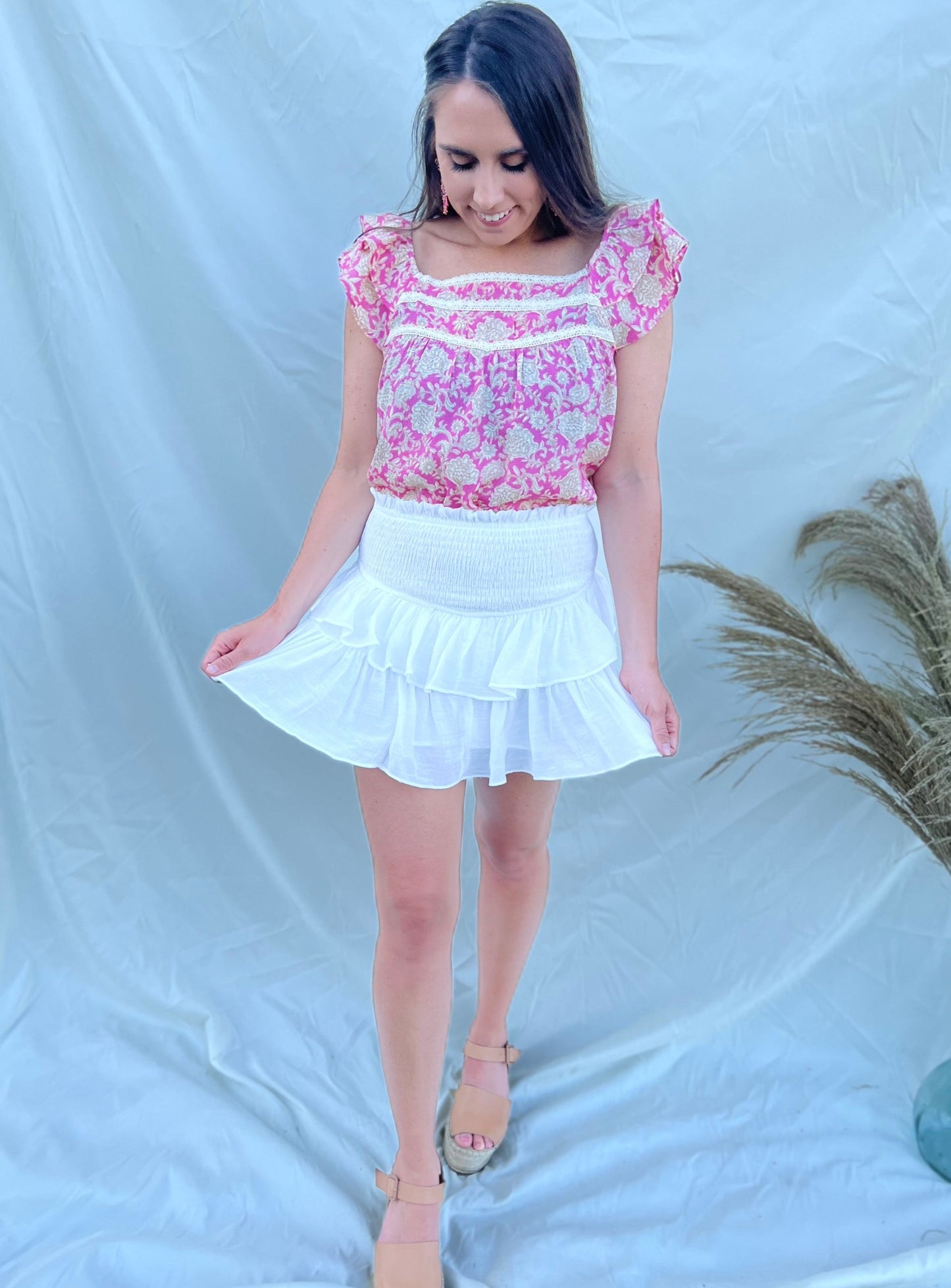 Good Vibes White Ruffled Shorts