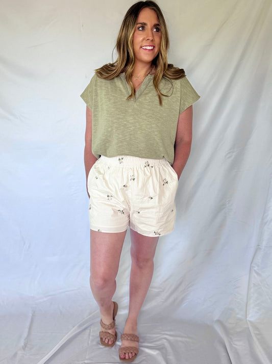 Audrey Cream Floral Embroidered Shorts